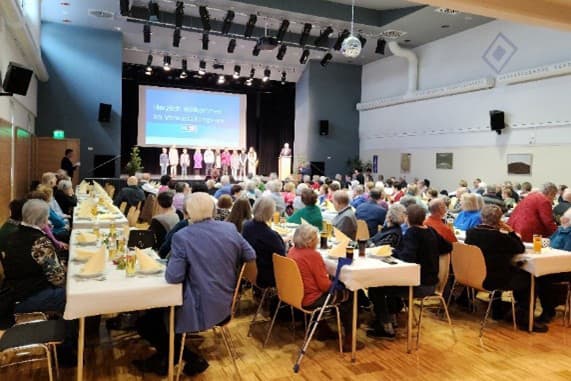 Mutter und Vatertagsfeier