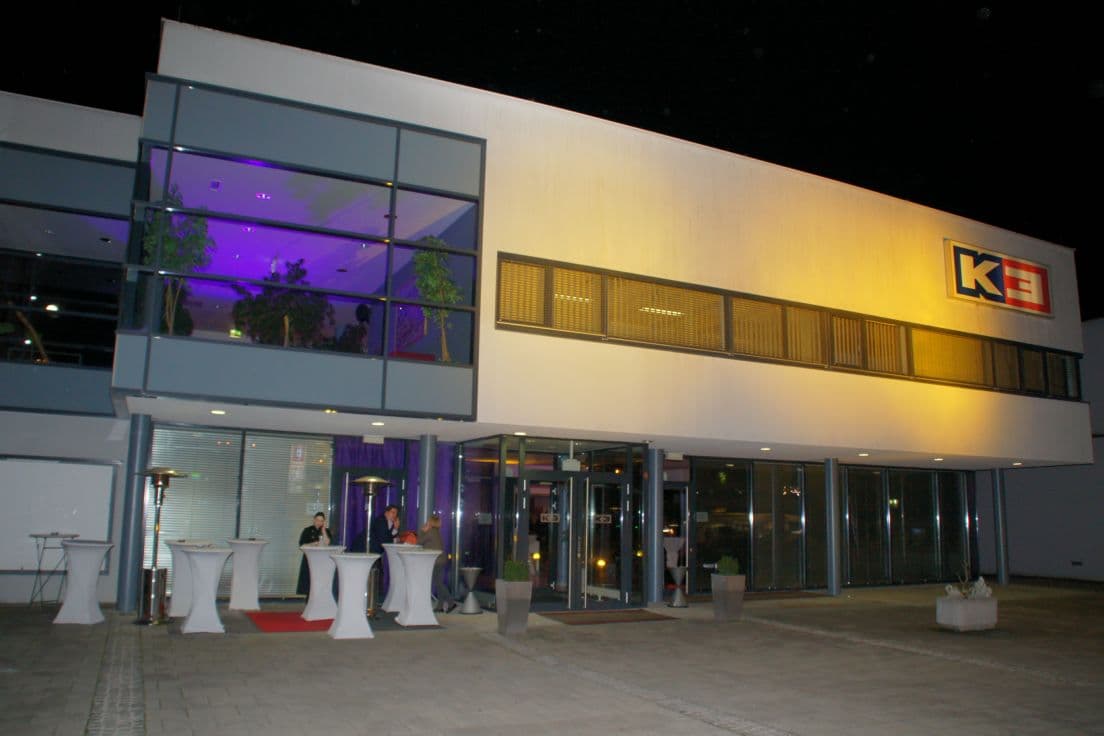 Veranstaltungszentrum K3 bei Nacht